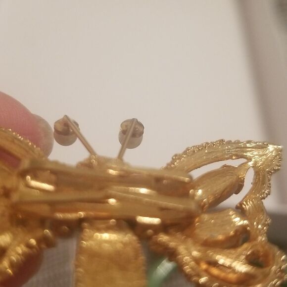 vintage goldtone butterfly broach/pin Estate sale find - Picture 6 of 10